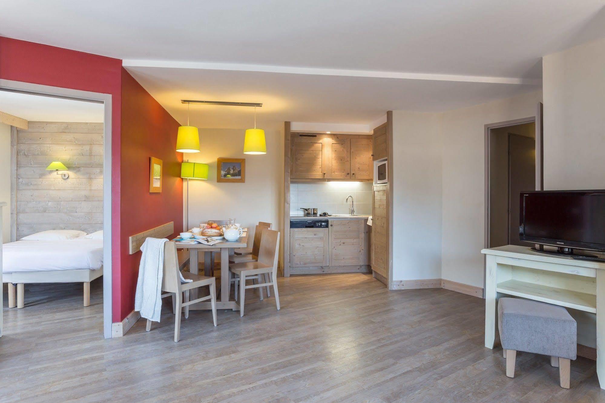 Pierre & Vacances Residence Le Christiana La Tania Εξωτερικό φωτογραφία